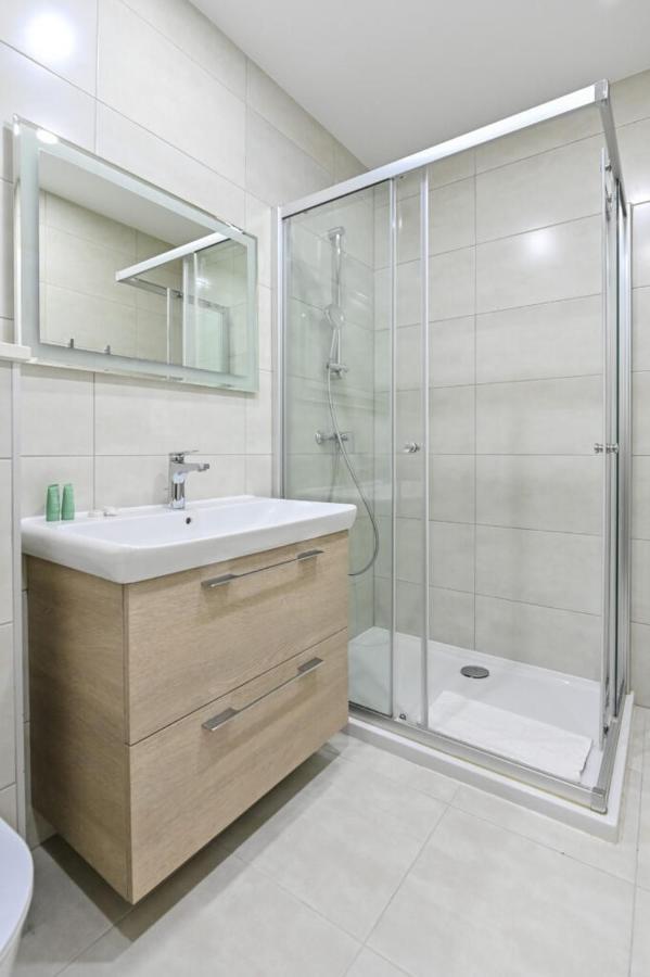 Boutique Hotel Ivy'Z Novalja Buitenkant foto