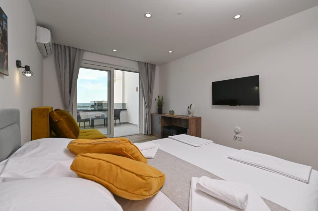 Boutique Hotel Ivy'Z Novalja Buitenkant foto