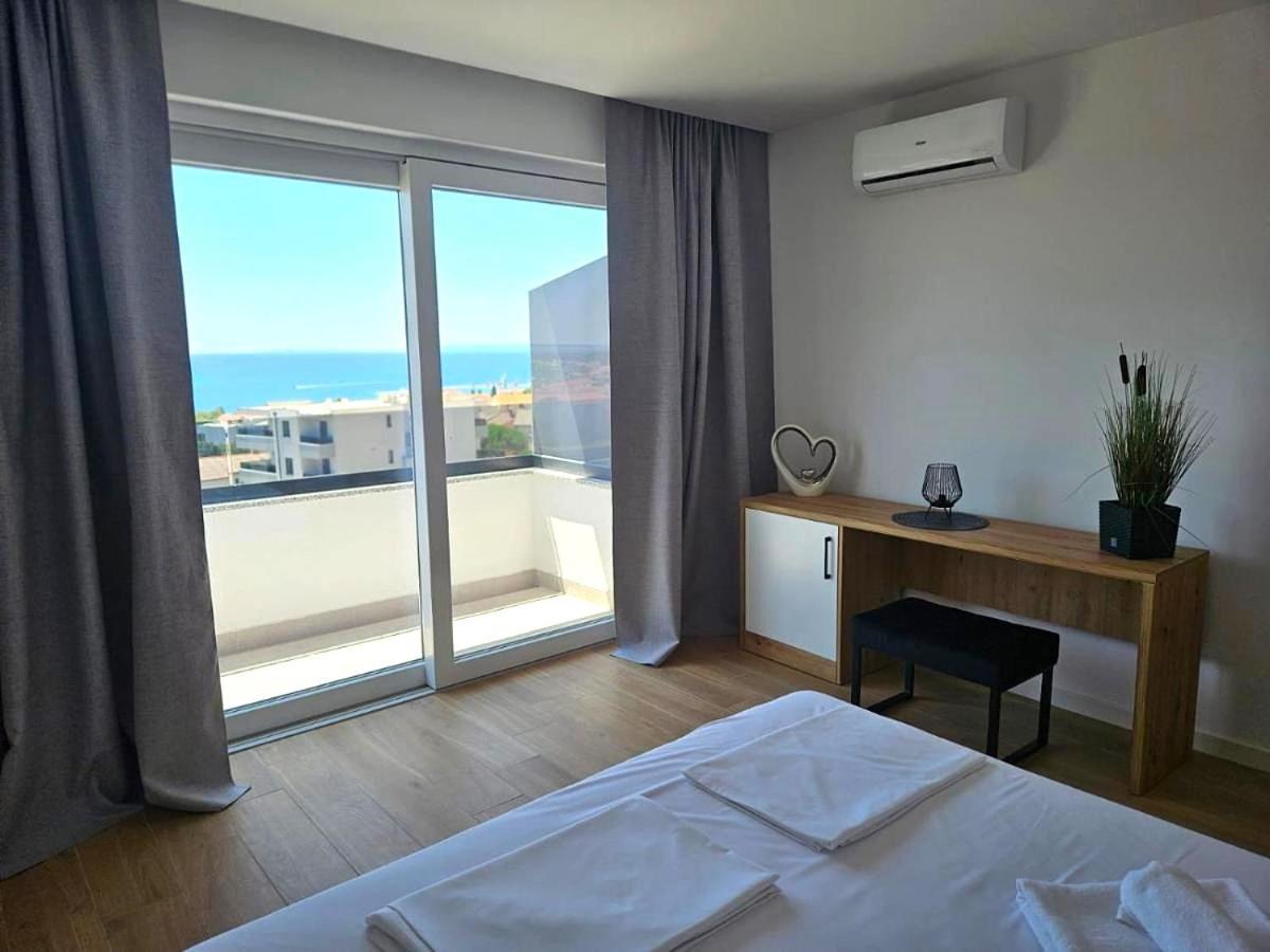 Boutique Hotel Ivy'Z Novalja Buitenkant foto